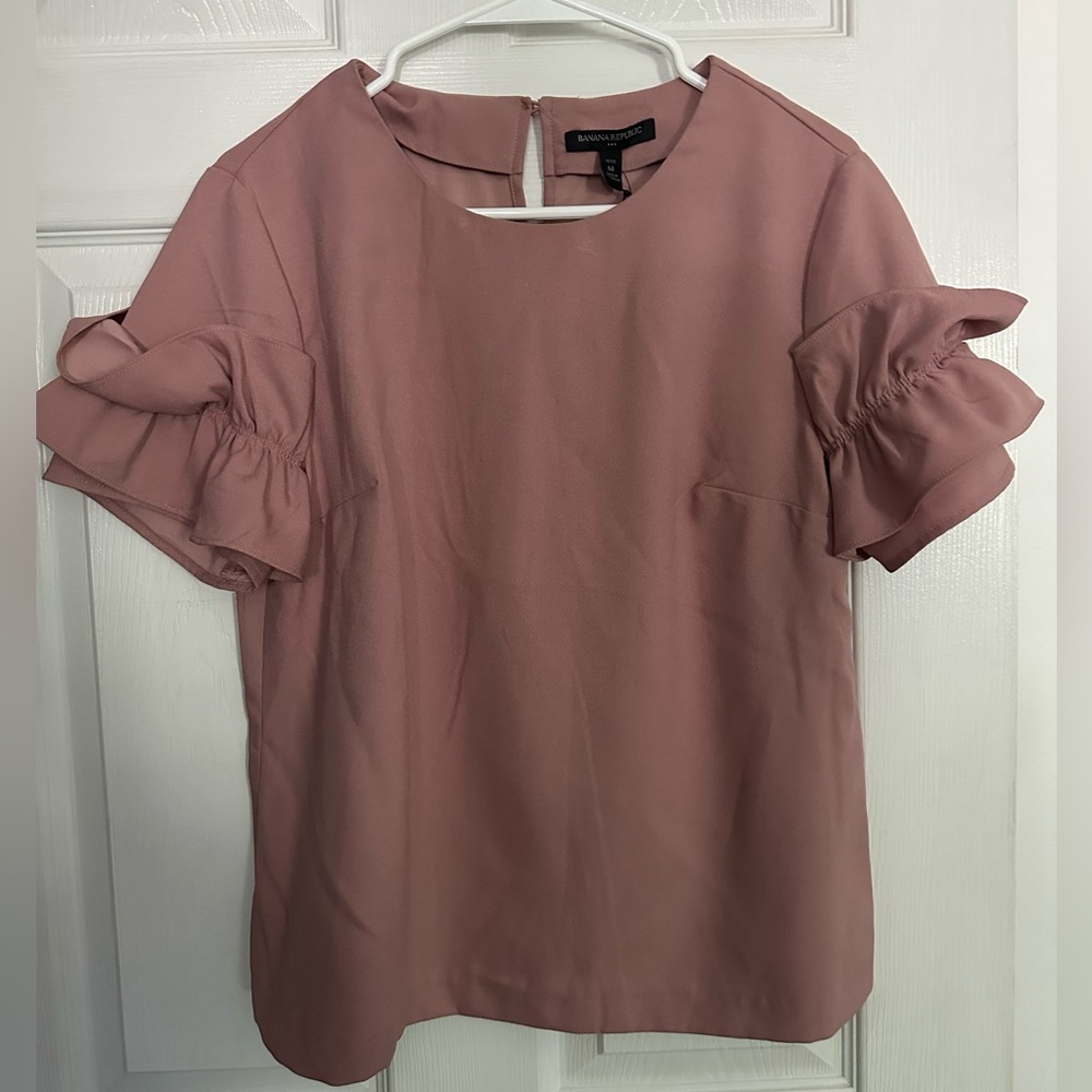 NWT Banana Republic Blouse Ruffle Sleeve